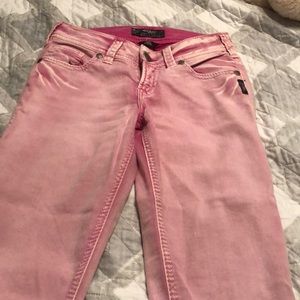 Distressed pink Capri
